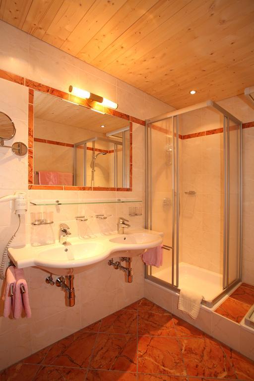 Hotel Silbertal - Almhuetten Sölden Chambre photo