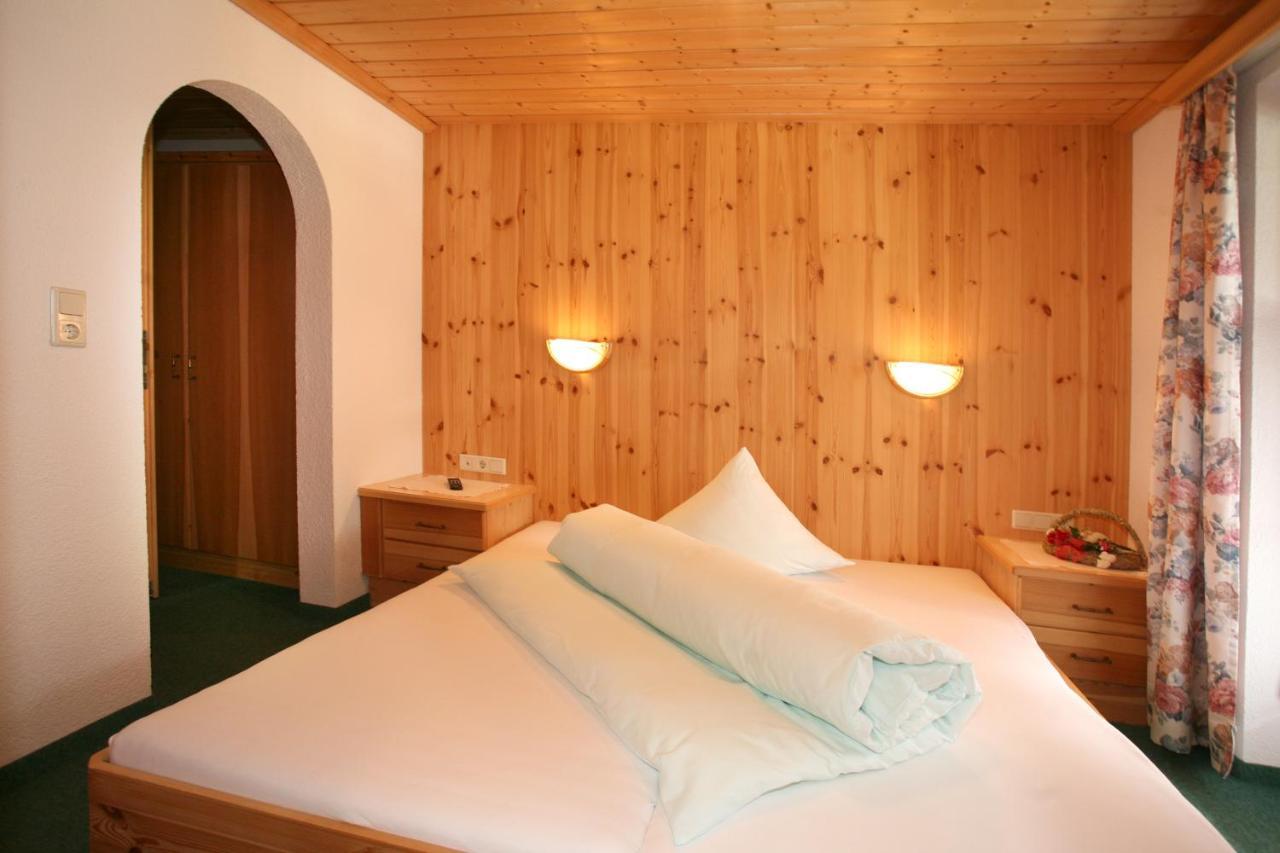 Hotel Silbertal - Almhuetten Sölden Extérieur photo